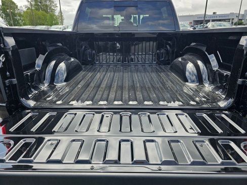 New 2026 RAM 1500 Express AWD/4WD image 15