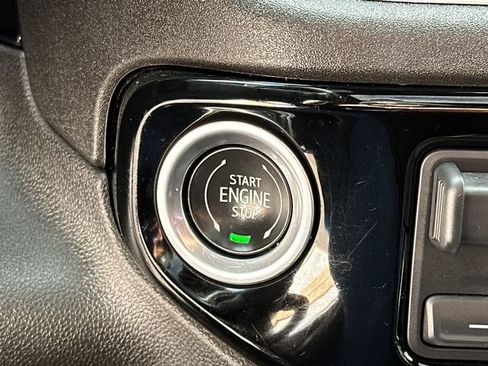 Used 2024 Chevrolet Silverado 2500 High Country w/ High Country Premium Package image 35