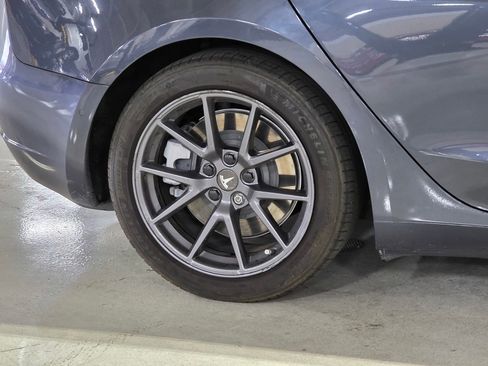 Used 2021 Tesla Model 3 Standard Range Plus RWD image 9