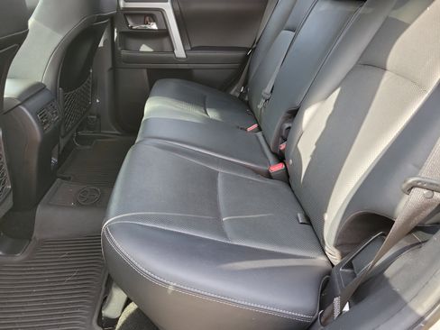 Used 2022 Toyota 4Runner Limited image 18