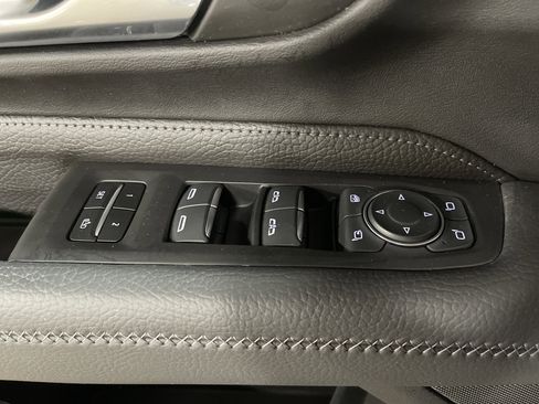 Used 2024 GMC Yukon XL Denali w/ Max Trailering Package image 9