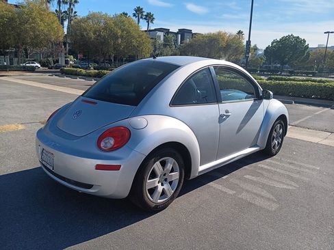 Used 2007 Volkswagen Beetle Coupe w/ Package 1 image 8