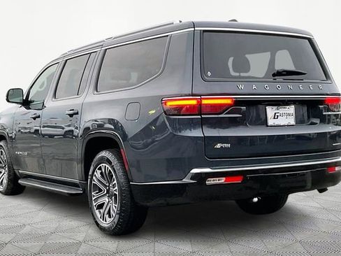 Used 2024 Jeep Wagoneer L Series II w/ Flexible Seating Group image 4