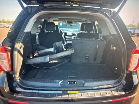 Used 2024 Ford Explorer XLT w/ Equipment Group 202A AWD/4WD image 25