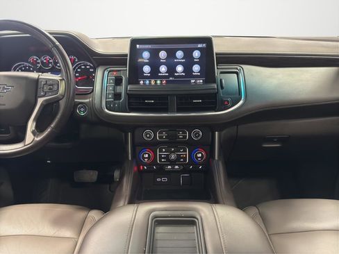 Used 2021 Chevrolet Tahoe Z71 w/ Luxury Package AWD/4WD image 18