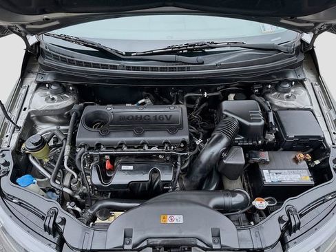 Used 2013 Kia Forte SX image 29