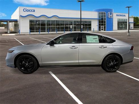 New 2025 Honda Accord SE image 2