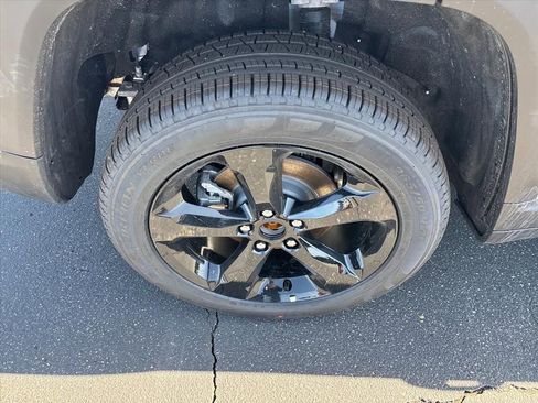 New 2026 Jeep Grand Cherokee Limited image 13