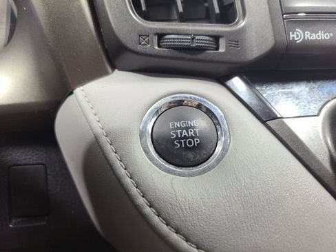 Used 2014 Toyota RAV4 Limited AWD/4WD image 36