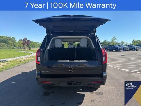 Certified 2025 Ford Expedition Active AWD/4WD image 12