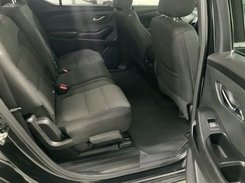 Used 2023 Chevrolet Traverse LT AWD/4WD image 18