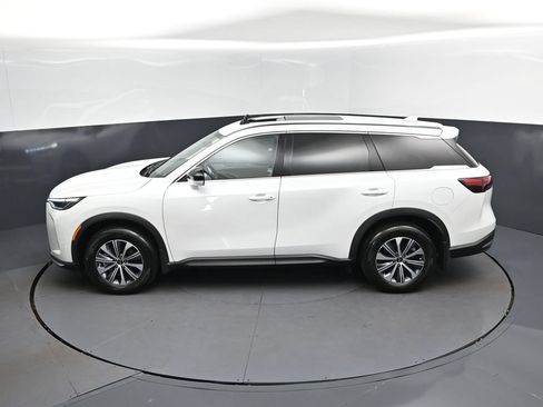 Used 2026 INFINITI QX60 Pure w/ Cargo Package FWD image 33