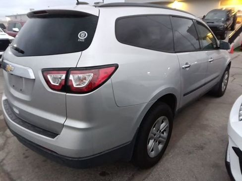 Used 2017 Chevrolet Traverse LS image 5