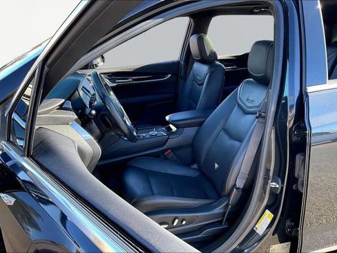 Used 2020 Cadillac XT5 Premium Luxury image 15
