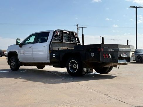 Used 2023 Chevrolet Silverado 3500 LT w/ Convenience Package image 5