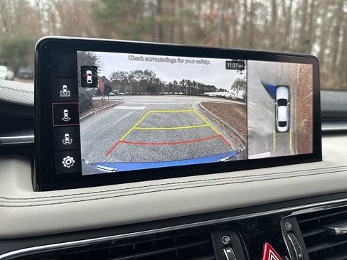 Used 2023 Genesis G70 3.3T w/ Sport Prestige Package image 13