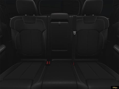 New 2025 Jeep Grand Cherokee Altitude image 17