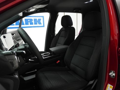 New 2026 Chevrolet Equinox LT image 17