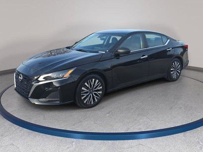 Used 2024 Nissan Altima 2.5 SV