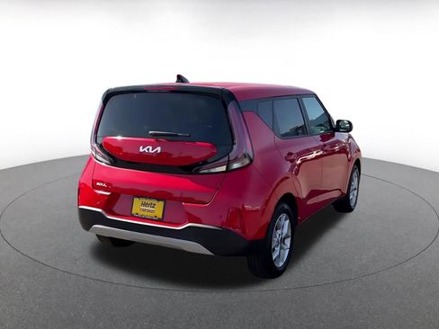 Used 2025 Kia Soul LX w/ LX Technology Package FWD image 14