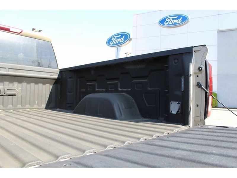 Used 2023 GMC Sierra 1500 Elevation AWD/4WD image 15
