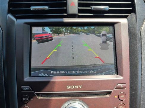 Used 2020 Ford Fusion Titanium FWD image 14