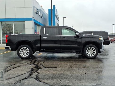 Certified 2022 Chevrolet Silverado 1500 LTZ w/ LTZ Convenience Package II image 9