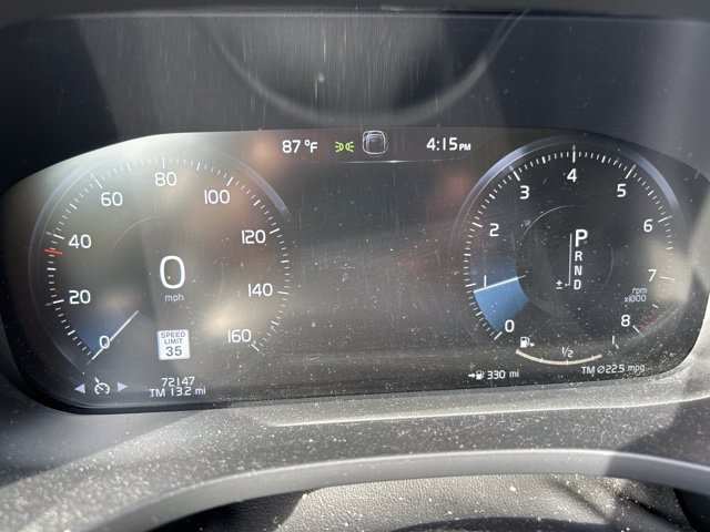 Used 2021 Volvo XC60 T5 Momentum w/ Premium Package AWD/4WD image 10