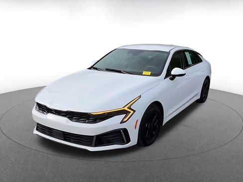 Used 2025 Kia K5 LXS image 7