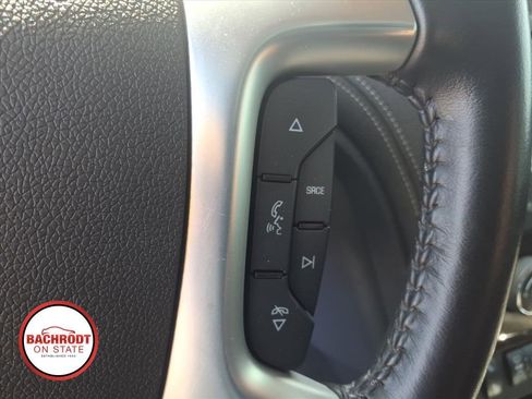 Used 2015 Chevrolet Traverse LT w/ Style and Technology Package FWD image 21