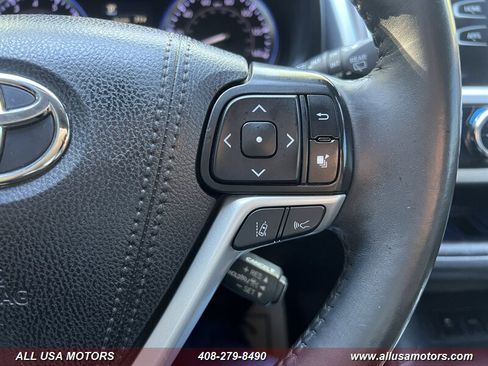 Used 2019 Toyota Highlander SE AWD/4WD image 21