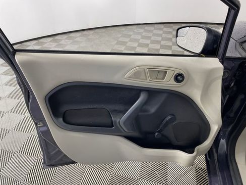 Used 2013 Ford Fiesta S w/ Convenience Pkg image 11