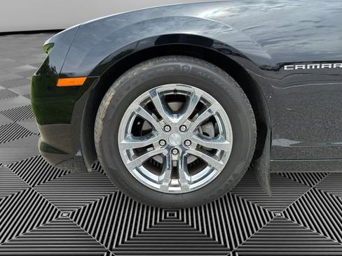 Used 2015 Chevrolet Camaro LS RWD image 9