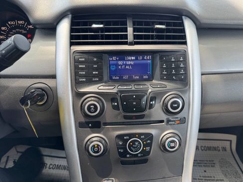 Used 2013 Ford Edge SEL FWD image 21