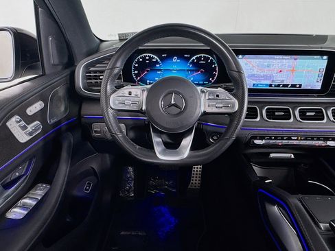 Used 2022 Mercedes-Benz GLS 450 4MATIC image 5