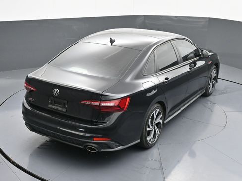 Used 2023 Volkswagen Jetta GLI Autobahn image 34