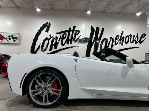 Used 2014 Chevrolet Corvette Stingray Convertible w/ 3LT Preferred Equipment Group RWD image 4