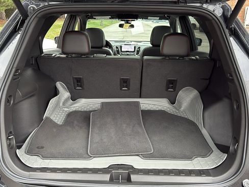 Used 2022 Chevrolet Equinox RS w/ RS Leather Package image 33