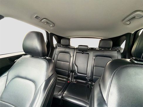 Used 2023 Ford Escape Platinum image 26