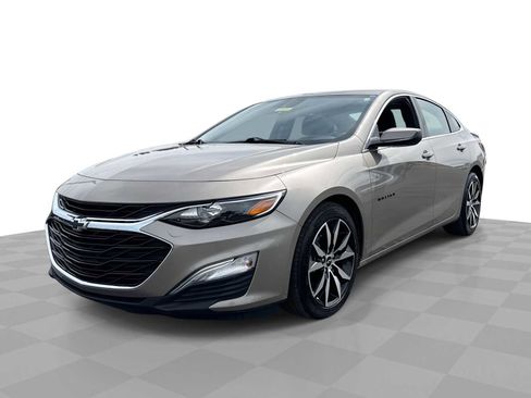 Used 2024 Chevrolet Malibu RS FWD image 1