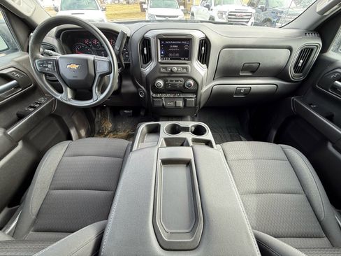 Used 2023 Chevrolet Silverado 1500 Custom image 14