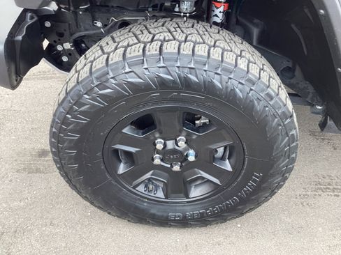 Used 2021 Jeep Gladiator Mojave image 28