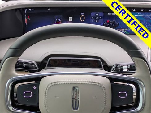 Used 2024 Lincoln Nautilus Reserve w/ Equipment Group 203A image 31