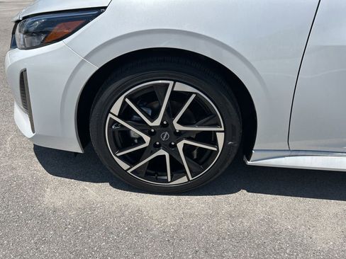 Certified 2025 Nissan Sentra SR w/ SR Premium Package FWD image 54