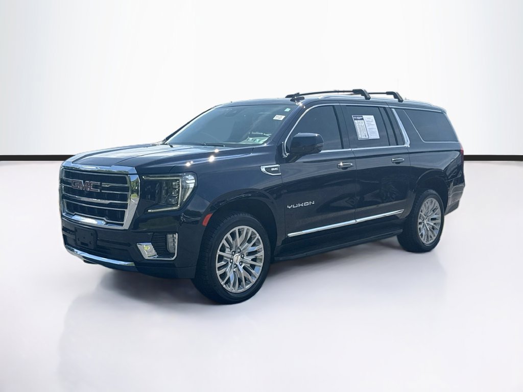 Used 2024 GMC Yukon XL SLT w/ SLT Premium Package AWD/4WD image 3