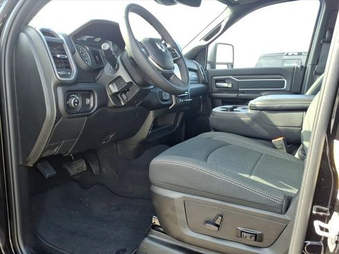 Used 2025 RAM 2500 Big Horn image 12
