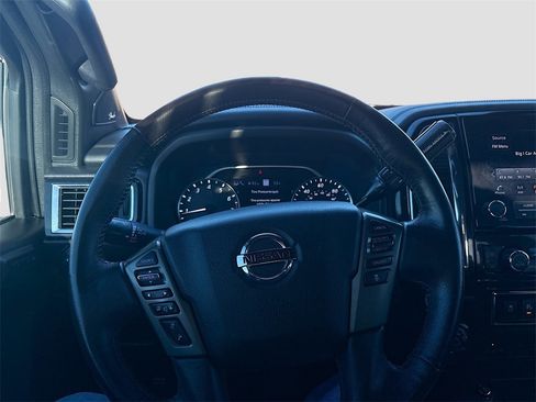 Used 2022 Nissan Titan Platinum Reserve w/ Moonroof Package image 11