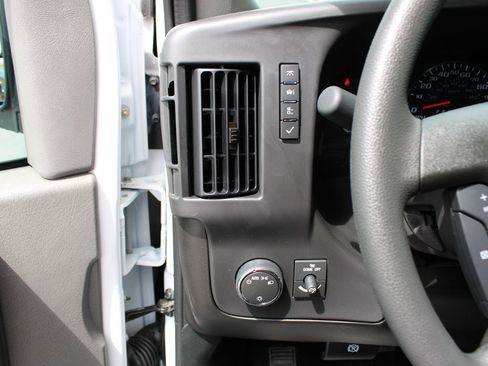 Used 2025 Chevrolet Express 3500 Extended w/ Driver Convenience Package RWD image 26
