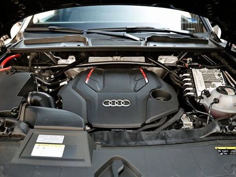 Certified 2024 Audi SQ5 Premium AWD/4WD image 29