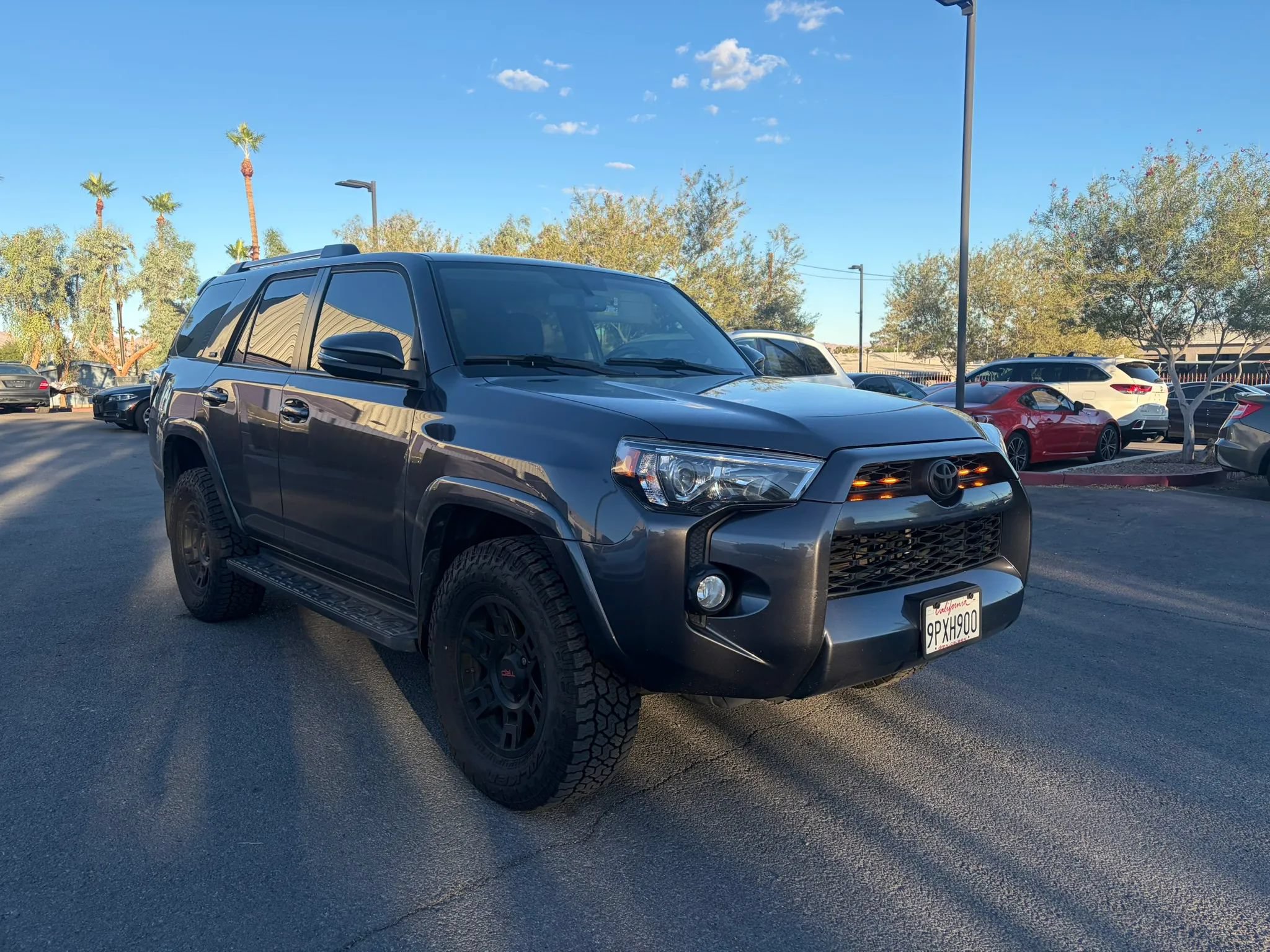 Used 2019 Toyota 4Runner SR5 Premium AWD/4WD image 2